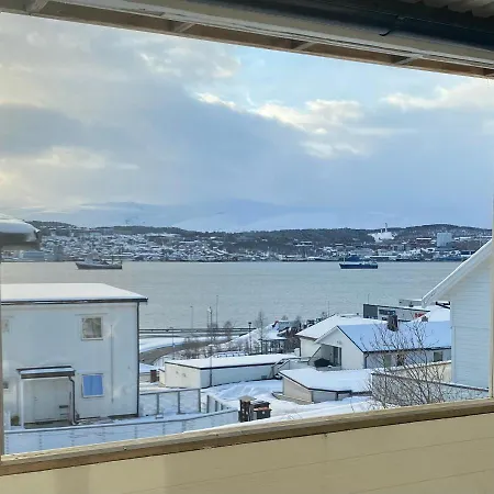Polar Cozy - With View And Free Parking